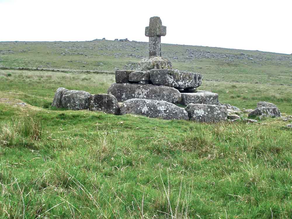 Childe’s Tomb, with Foxtor behind it