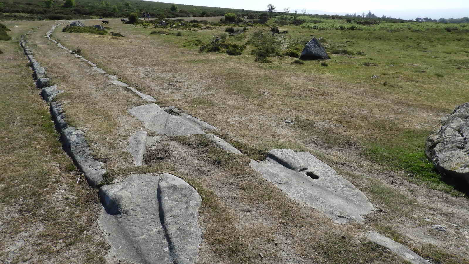 First “points” seen on the walk at SX 76122 77722